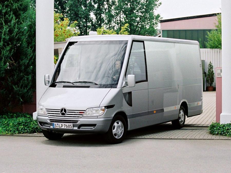  Mercedes-Benz Alu-Sprinter Concept 2001 года  (фото 1 из 5)